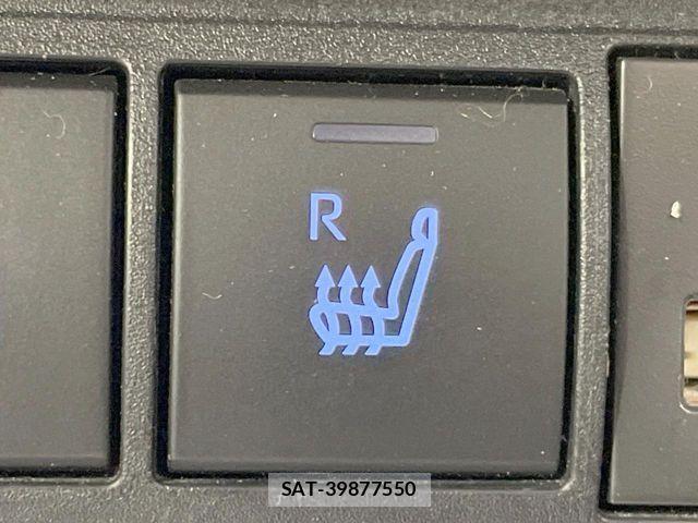 Toyota YARIS CROSS 2021-12 8133188-7