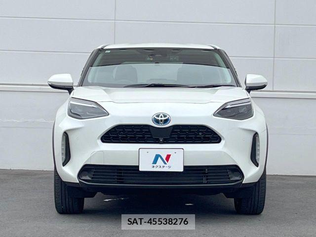 Toyota YARIS CROSS 2021-11 8133186-13