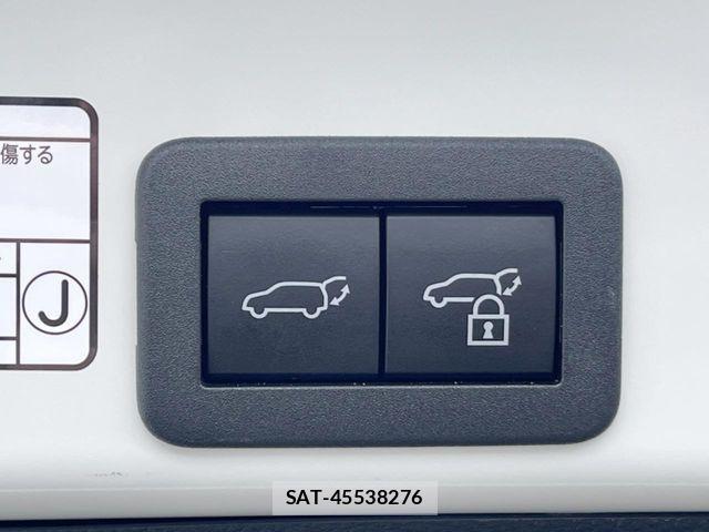 Toyota YARIS CROSS 2021-11 8133186-4