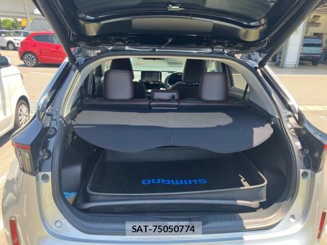Toyota YARIS CROSS 2021-02 8133187-10
