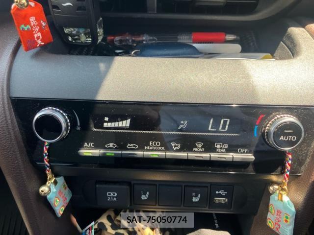 Toyota YARIS CROSS 2021-02 8133187-28