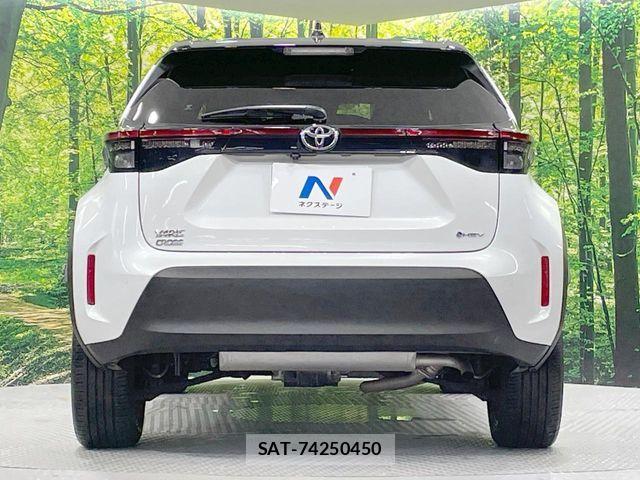 Toyota YARIS CROSS 2024-04 8133183-15