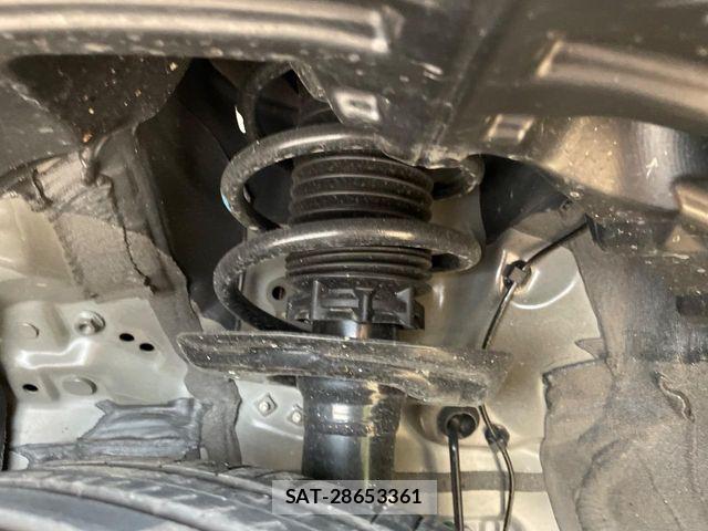 Toyota YARIS CROSS 2025-11 8147093-19