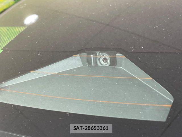 Toyota YARIS CROSS 2025-11 8147093-4