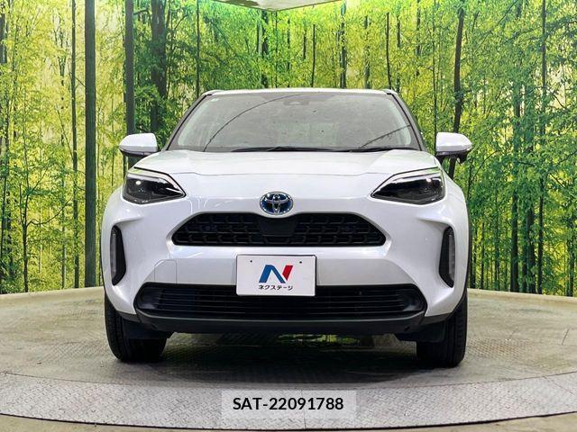 Toyota YARIS CROSS 2023-01 8147097-13