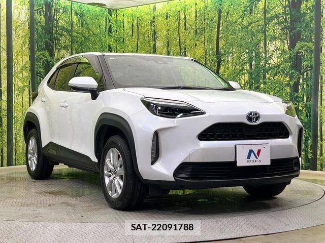 Toyota YARIS CROSS 2023-01 8147097-15