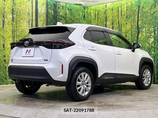 Toyota YARIS CROSS 2023-01 8147097-16