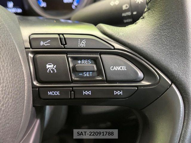 Toyota YARIS CROSS 2023-01 8147097-5