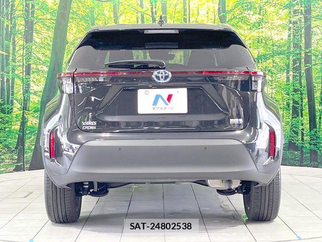 Toyota YARIS CROSS 2023-12 8147094-14