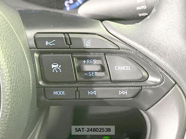 Toyota YARIS CROSS 2023-12 8147094-5