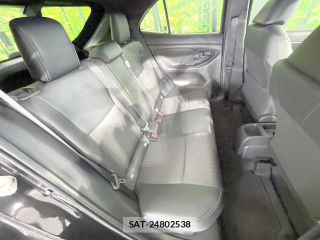 Toyota YARIS CROSS 2023-12 8147094-8
