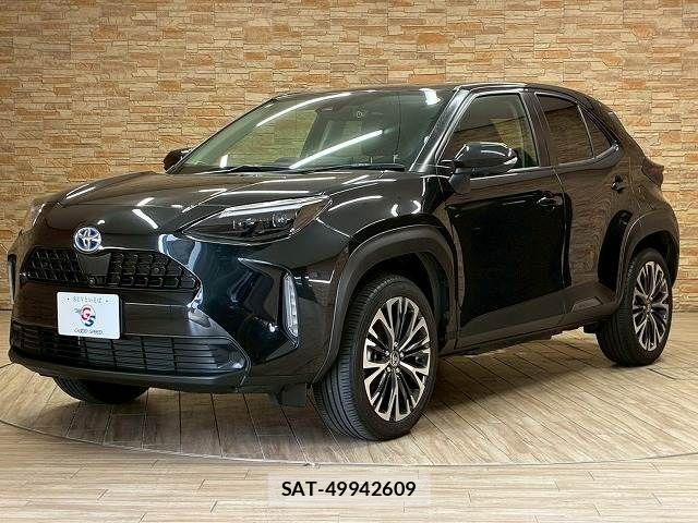 Toyota YARIS CROSS 2021-11 8147096-13