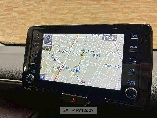 Toyota YARIS CROSS 2021-11 8147096-2