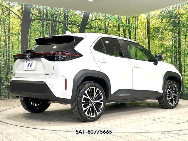 Toyota YARIS CROSS 2025-10 8147092-16