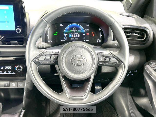 Toyota YARIS CROSS 2025-10 8147092-7