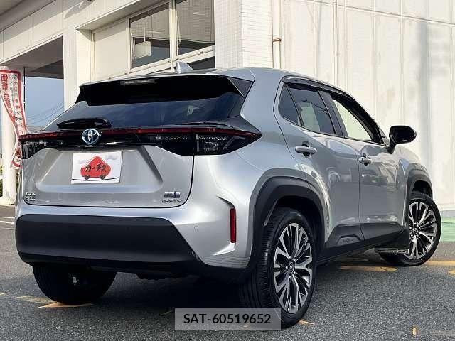 Toyota YARIS CROSS 2021-12 8147098-2