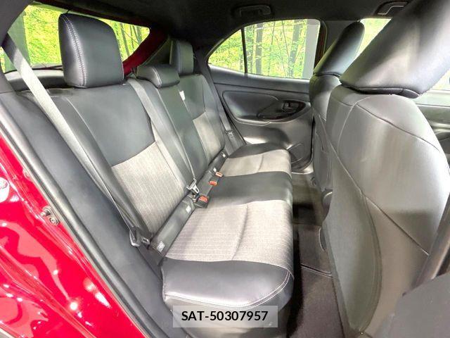 Toyota YARIS CROSS 2023-10 8147095-10