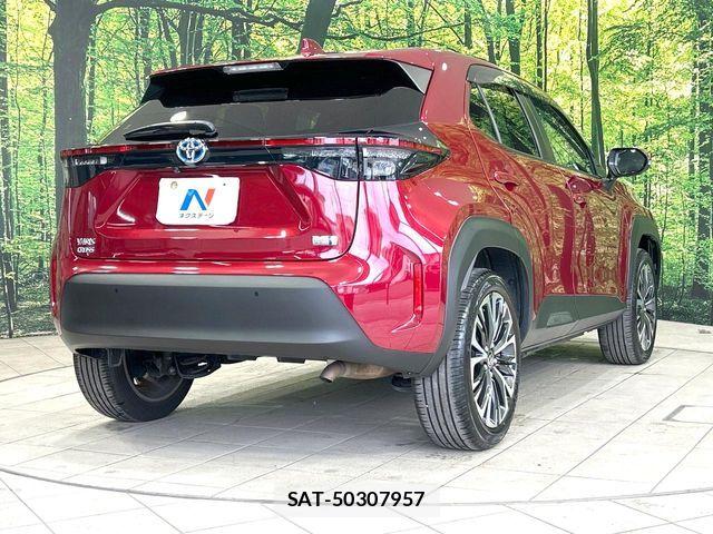 Toyota YARIS CROSS 2023-10 8147095-17