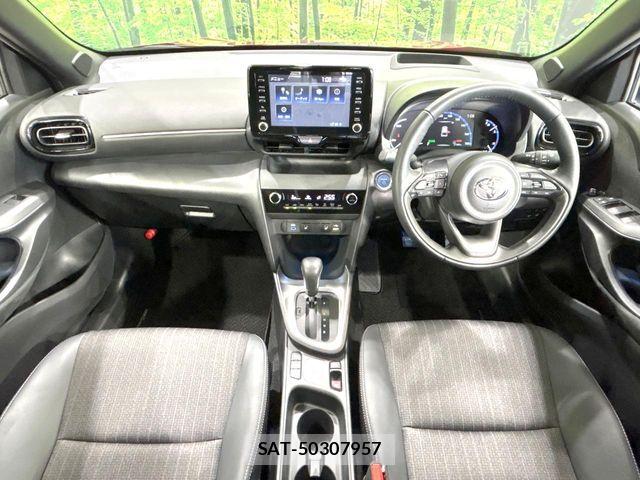 Toyota YARIS CROSS 2023-10 8147095-7