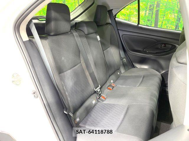 Toyota YARIS CROSS 2021-11 8159598-9