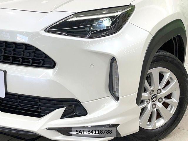 Toyota YARIS CROSS 2021-11 8159598-12