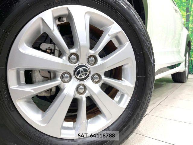 Toyota YARIS CROSS 2021-11 8159598-13