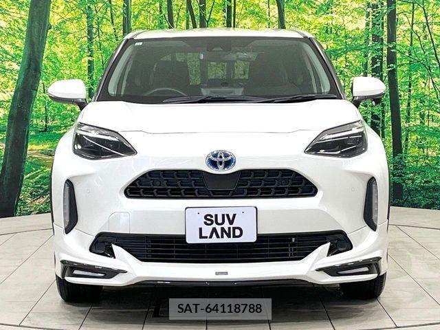 Toyota YARIS CROSS 2021-11 8159598-14