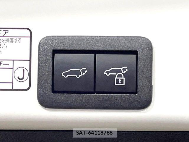 Toyota YARIS CROSS 2021-11 8159598-6