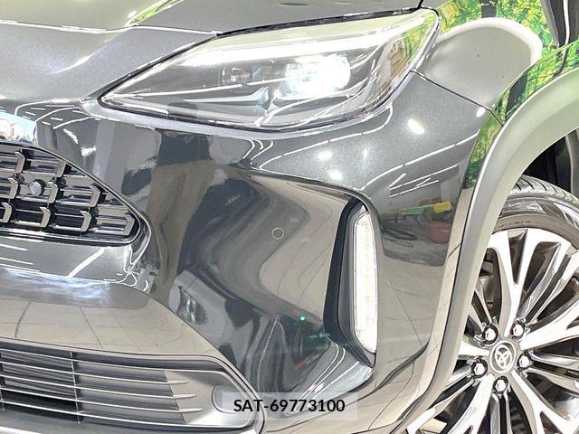 Toyota YARIS CROSS 2021-07 8159597-12