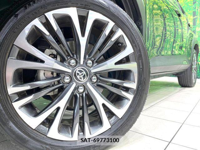 Toyota YARIS CROSS 2021-07 8159597-13