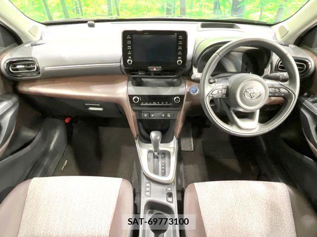 Toyota YARIS CROSS 2021-07 8159597-1