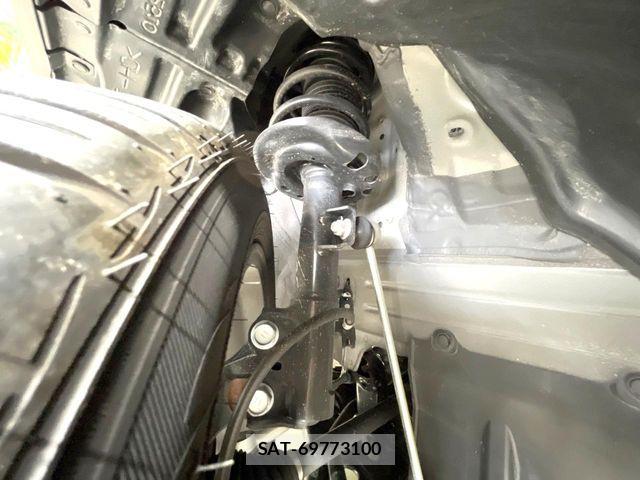 Toyota YARIS CROSS 2021-07 8159597-19