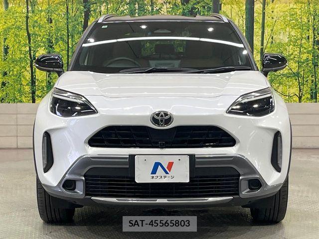 Toyota YARIS CROSS 2024-03 8159595-13