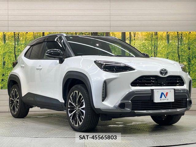 Toyota YARIS CROSS 2024-03 8159595-15