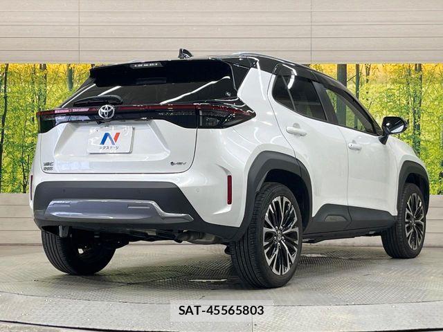 Toyota YARIS CROSS 2024-03 8159595-16