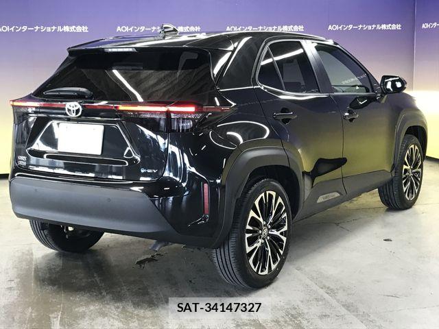 Toyota YARIS CROSS 2025-06 8211190-2