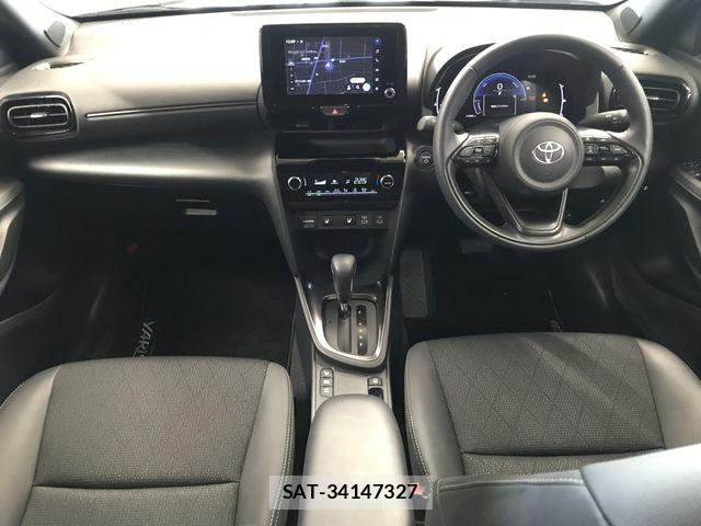 Toyota YARIS CROSS 2025-06 8211190-4