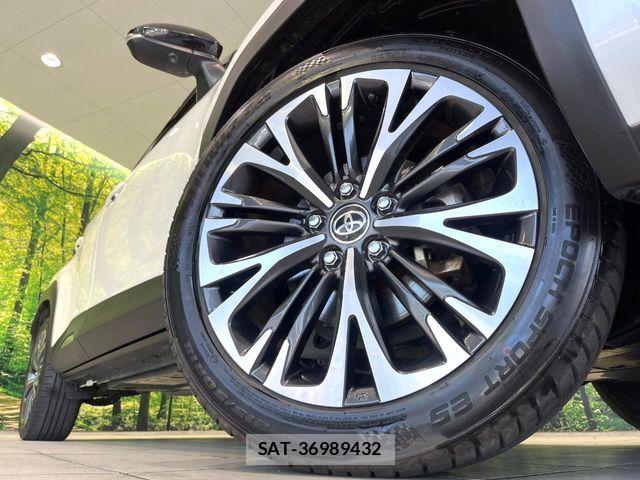 Toyota YARIS CROSS 2021-07 8211206-12