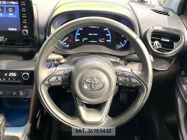 Toyota YARIS CROSS 2021-07 8211206-7