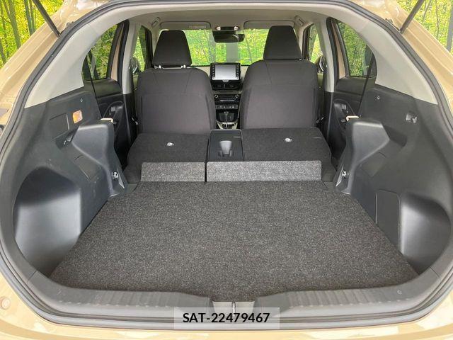 Toyota YARIS CROSS 2024-02 8211203-9