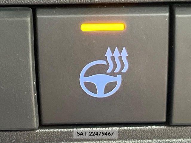 Toyota YARIS CROSS 2024-02 8211203-6