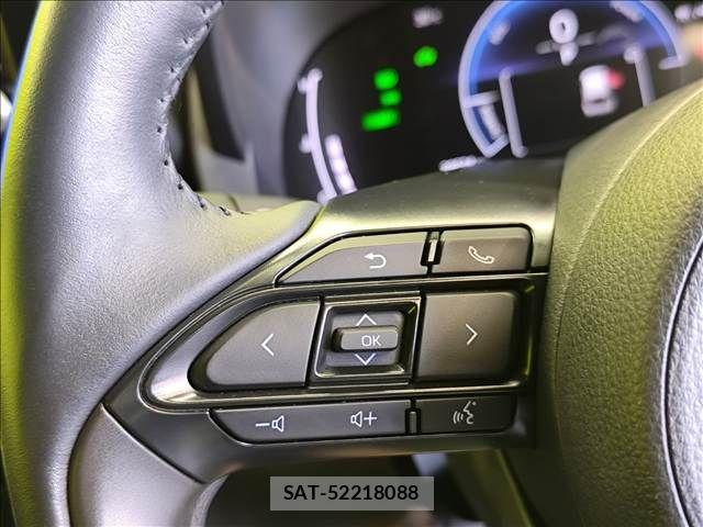 Toyota YARIS CROSS 2024-02 8211188-12
