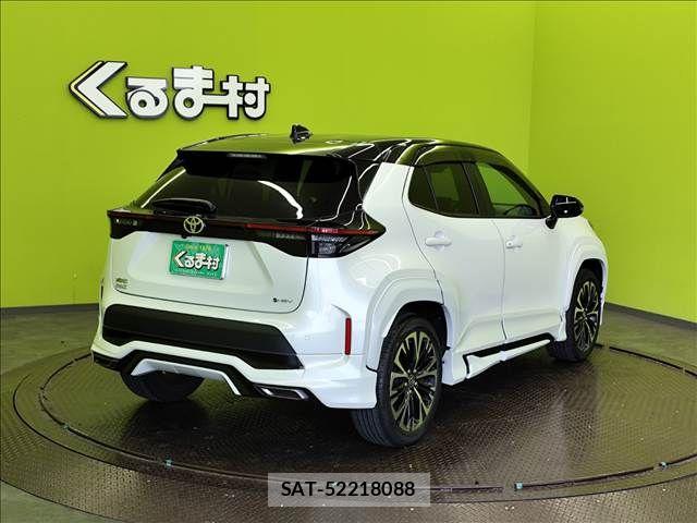 Toyota YARIS CROSS 2024-02 8211188-1