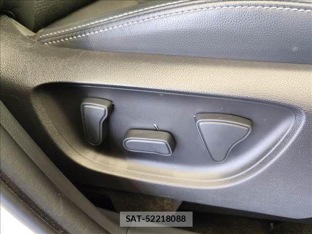 Toyota YARIS CROSS 2024-02 8211188-19