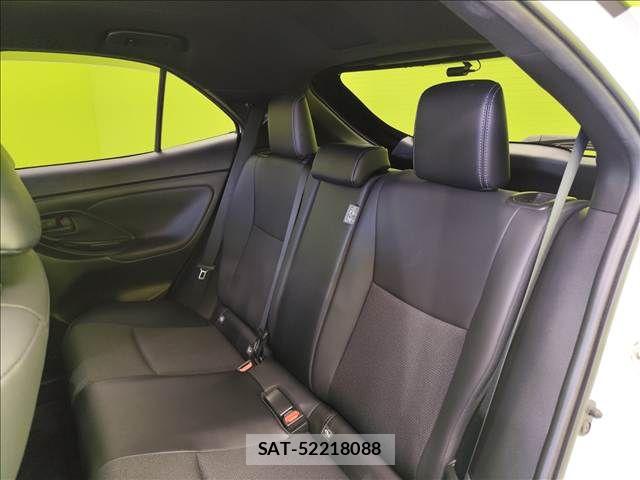 Toyota YARIS CROSS 2024-02 8211188-26