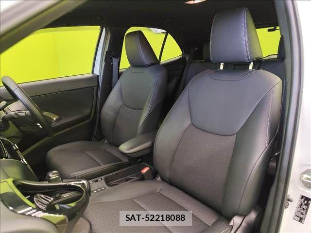 Toyota YARIS CROSS 2024-02 8211188-28