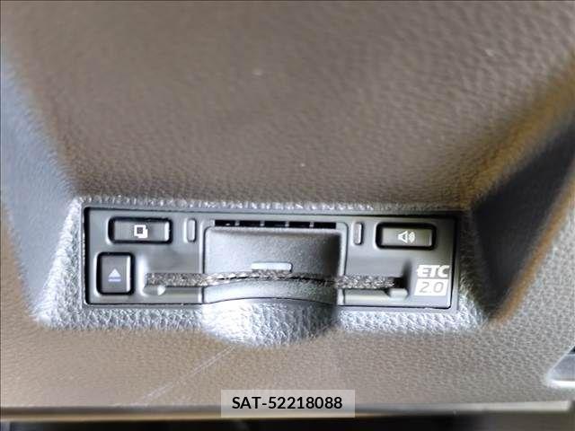 Toyota YARIS CROSS 2024-02 8211188-6