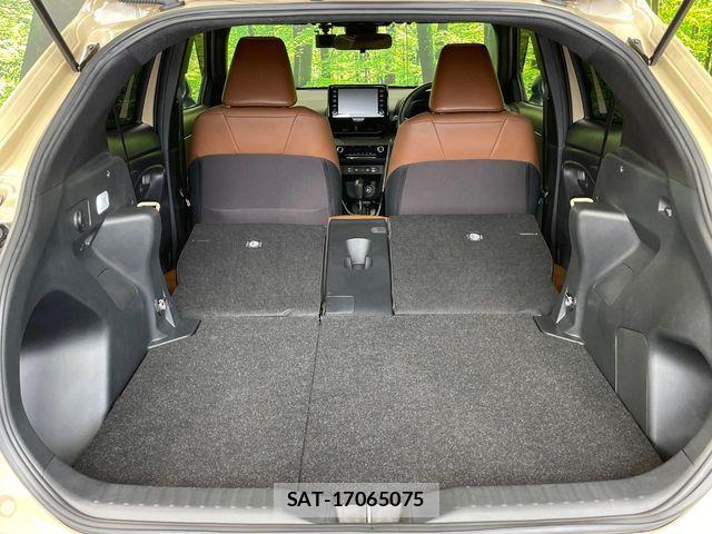 Toyota YARIS CROSS 2023-12 8211193-9