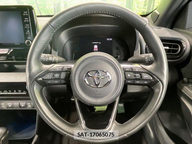 Toyota YARIS CROSS 2023-12 8211193-10