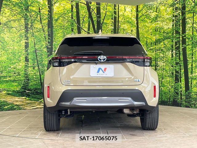 Toyota YARIS CROSS 2023-12 8211193-14